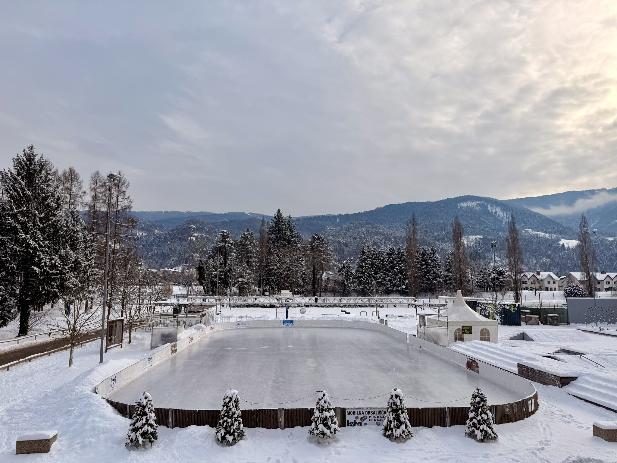 Veliko drsališče Ruše