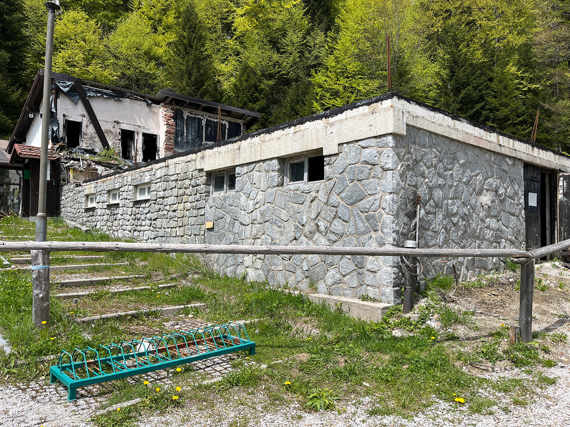 Dom na Osankarici z muzejem Partizansko Pohorje