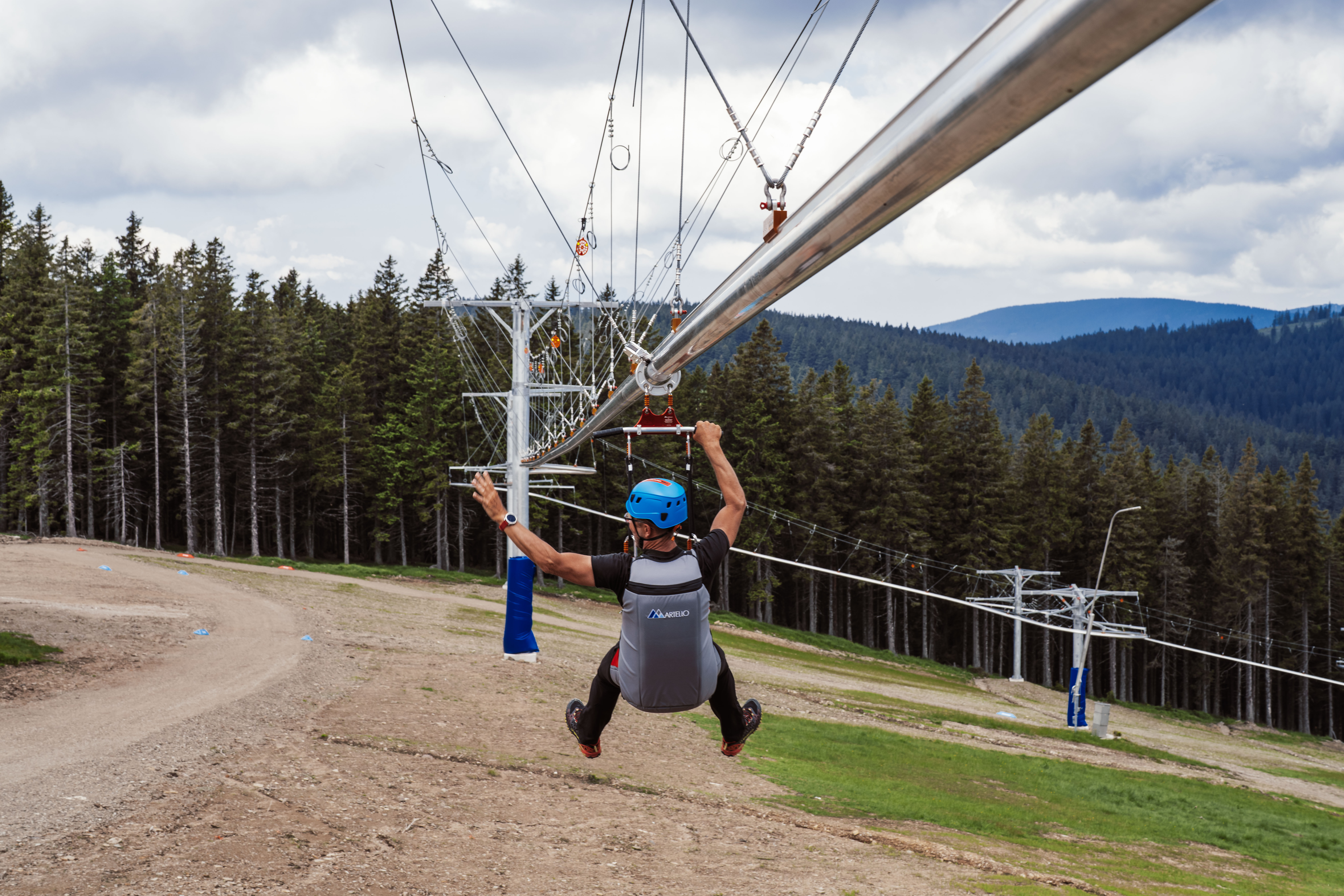 Park Masinzaga 38 leteči tobogan