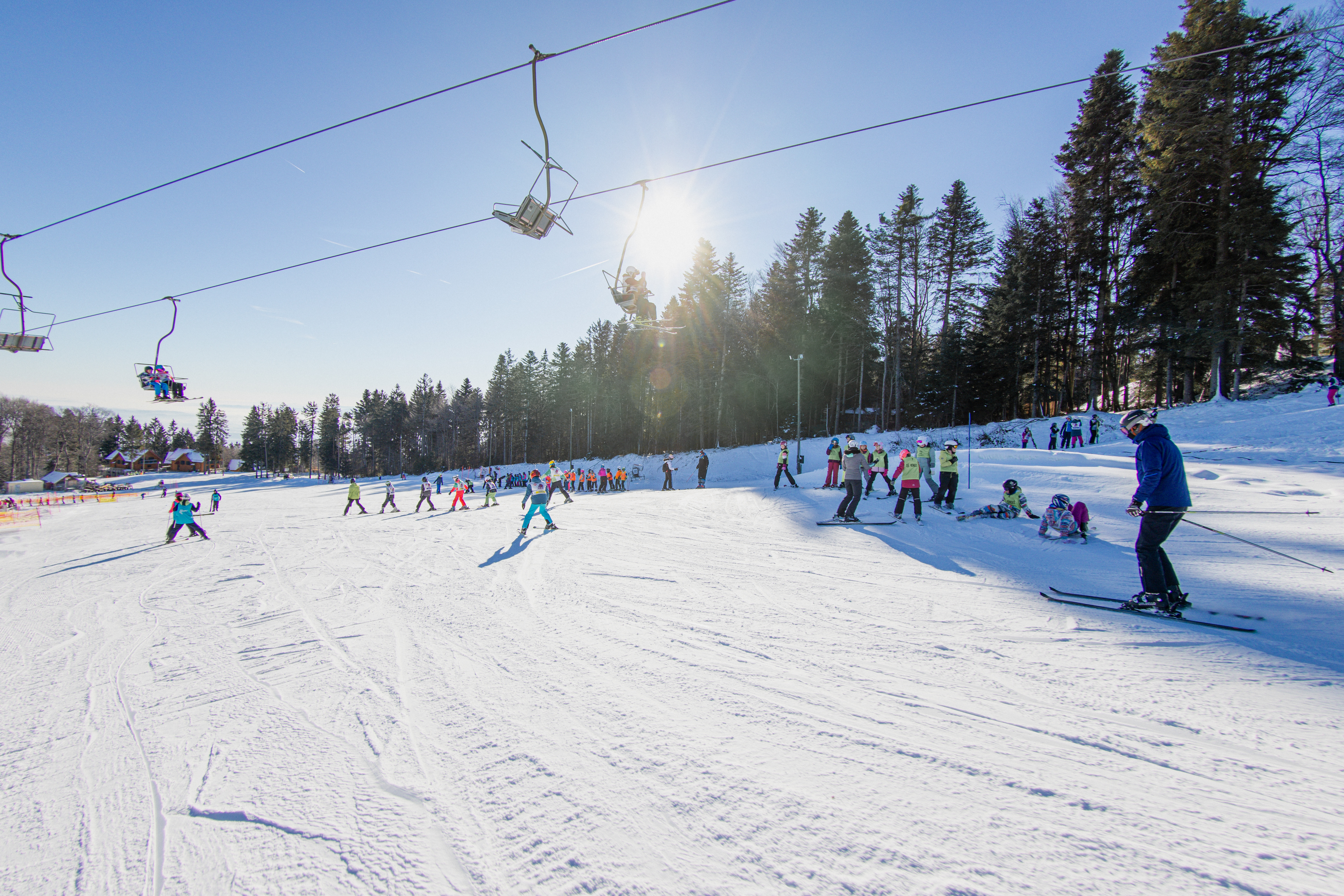 Den 2025 Smučanje na Mariborskem Pohorju