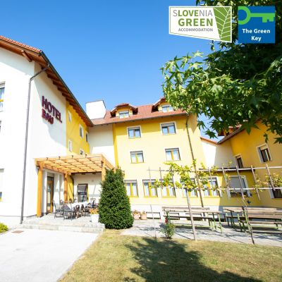 Hotel Bau