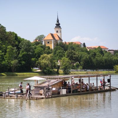 Splavarjenje na Dravi
