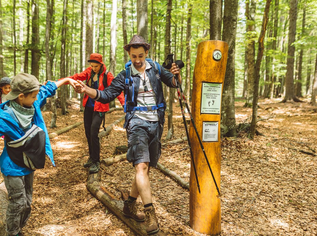 Učne in tematske poti na Pohorju